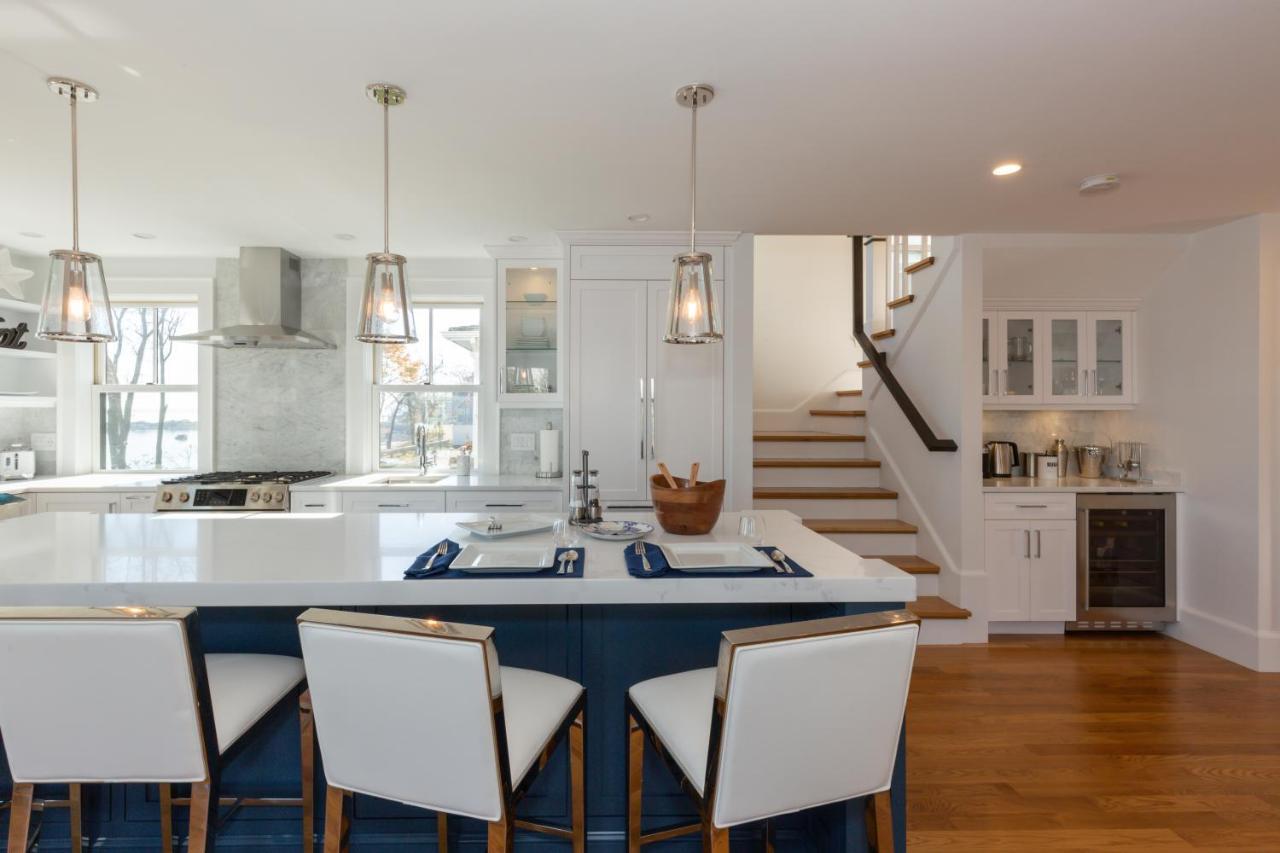 Luxury Oceanfront Bayside Jewel Villa Quincy Exteriör bild