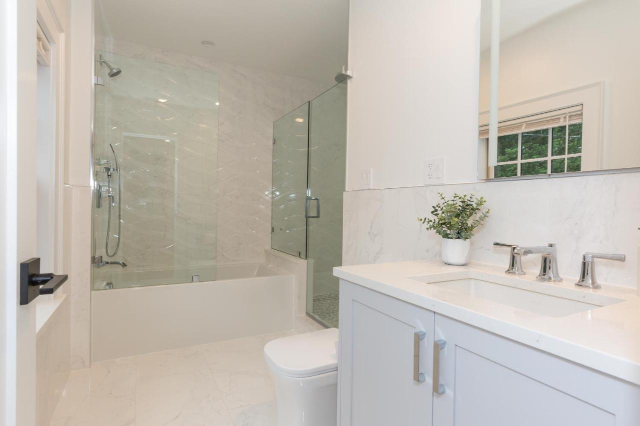 Luxury Oceanfront Bayside Jewel Villa Quincy Exteriör bild