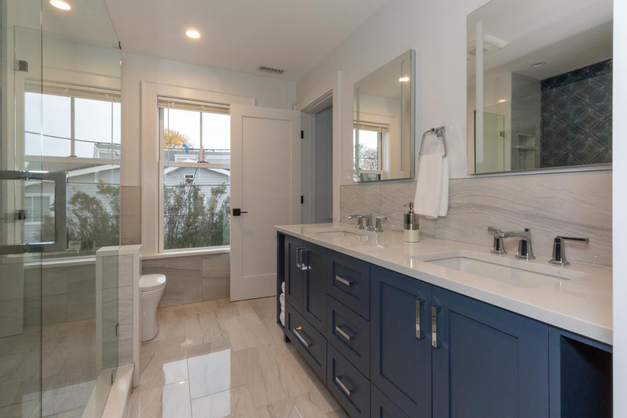 Luxury Oceanfront Bayside Jewel Villa Quincy Exteriör bild