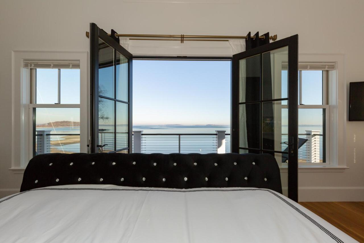 Luxury Oceanfront Bayside Jewel Villa Quincy Exteriör bild