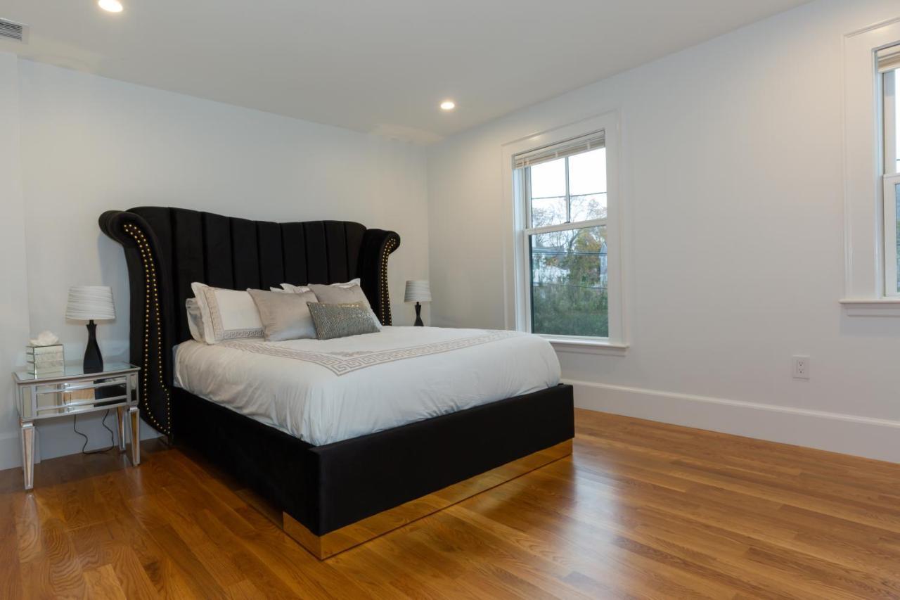 Luxury Oceanfront Bayside Jewel Villa Quincy Exteriör bild