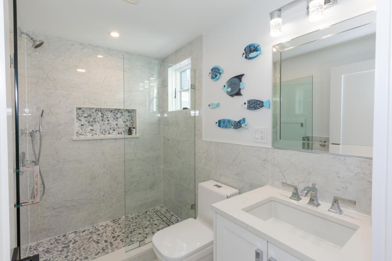 Luxury Oceanfront Bayside Jewel Villa Quincy Exteriör bild