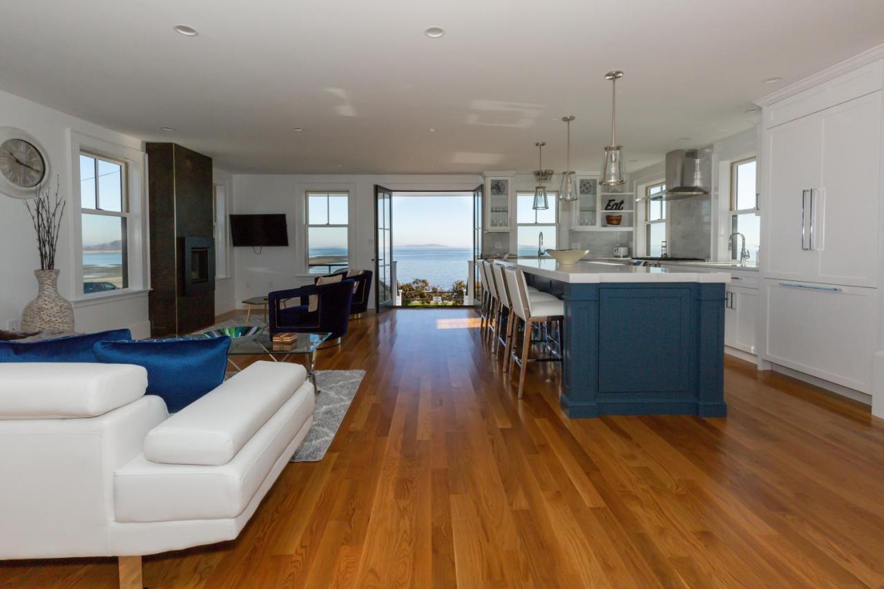 Luxury Oceanfront Bayside Jewel Villa Quincy Exteriör bild